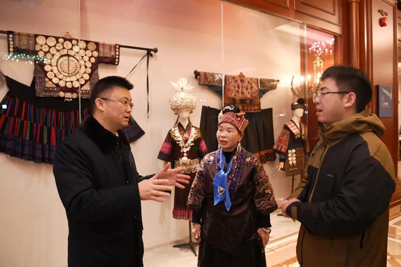 2 調研花果園國際文化藝術交流中心場館開放準備情況