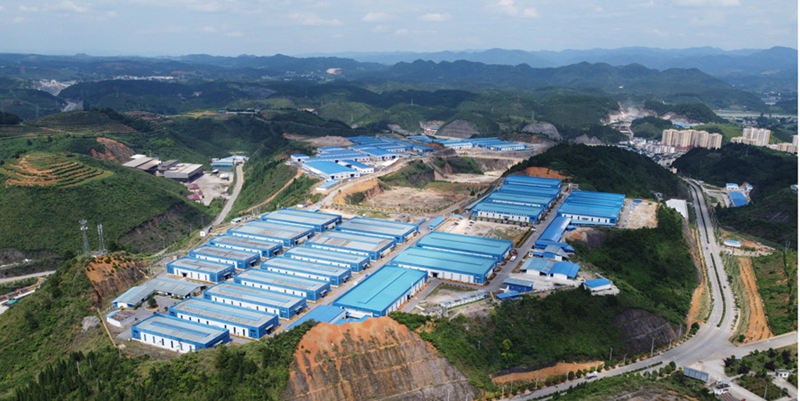 1、貴州岑鞏經(jīng)濟(jì)開發(fā)區(qū)打火機(jī)產(chǎn)業(yè)園全景。（陳昆 攝）