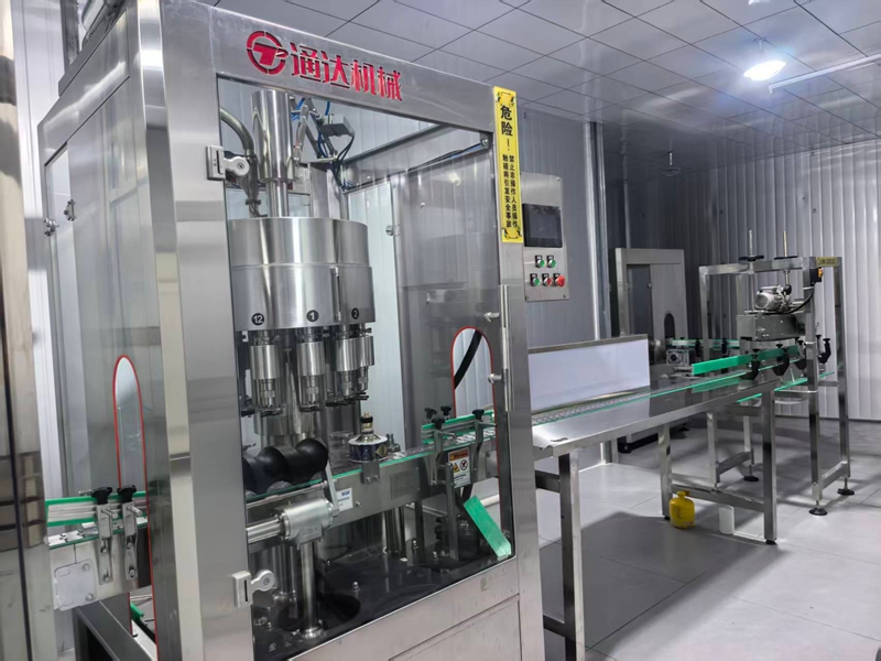 2 圖為標(biāo)準(zhǔn)化生產(chǎn)車間