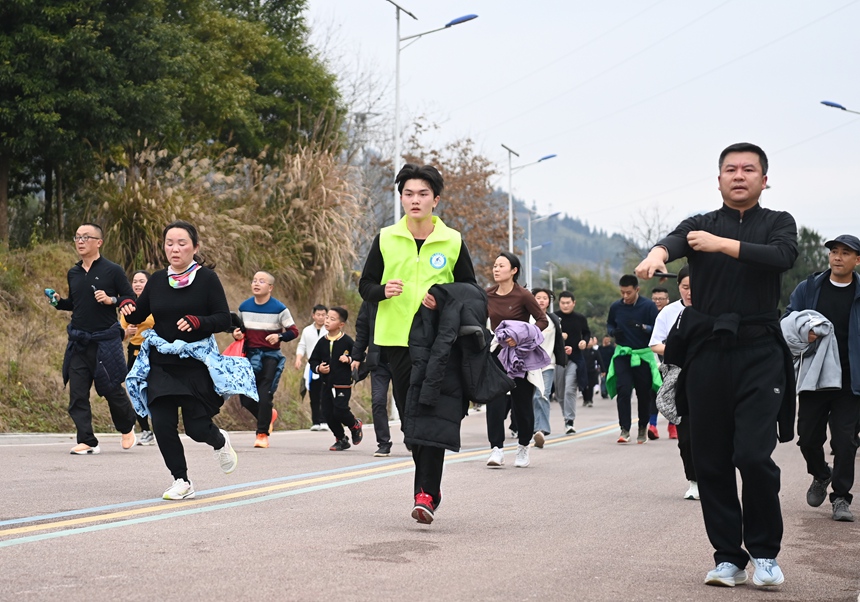 3新年開跑展開局活力 代旭東攝 (4)