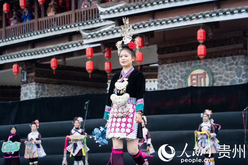 侗族大歌展演現場。人民網 陽茜攝