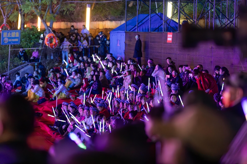 演出現(xiàn)場。