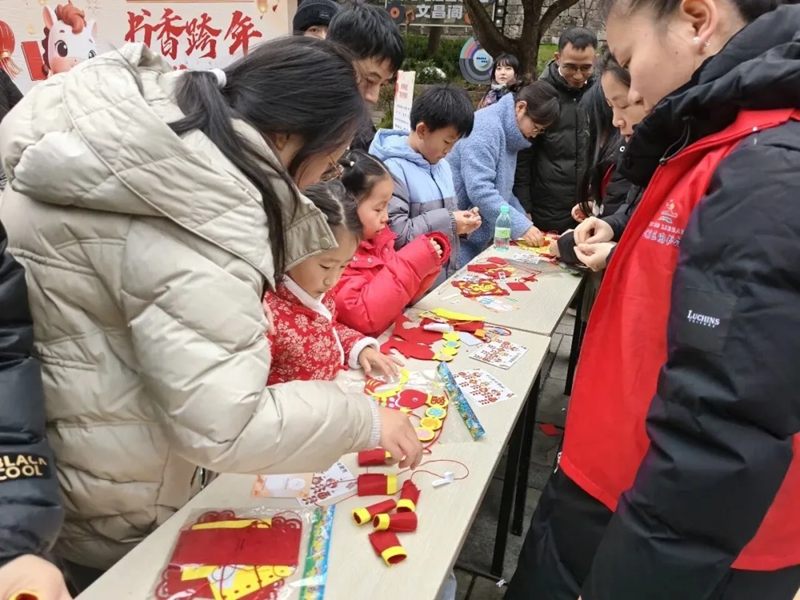 閱享云巖——書香跨年開卷迎新。