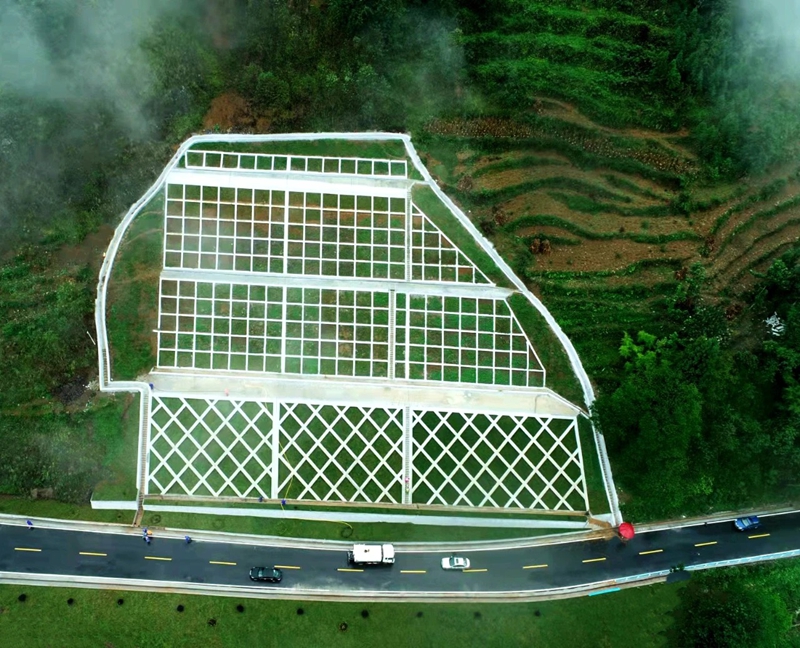 3 圖為2021年S317碧痕至盤縣線南星村至打風巖災毀恢復重建項目。鄒金堅 攝.jpg