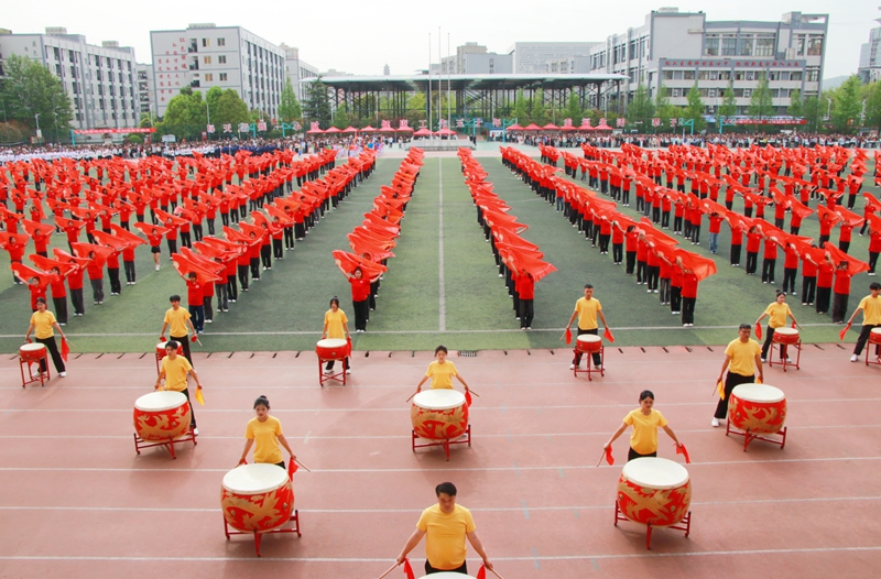 遵義職業技術學院第八屆運動會現場。.jpg
