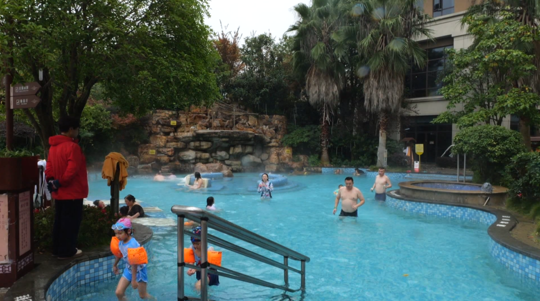 西秀區(qū)“暖經(jīng)濟”熱力值拉滿。