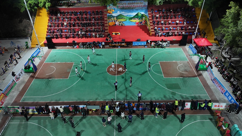 秀麗茂井“迎新杯”職工籃球邀請(qǐng)賽的決賽現(xiàn)場(chǎng).JPG