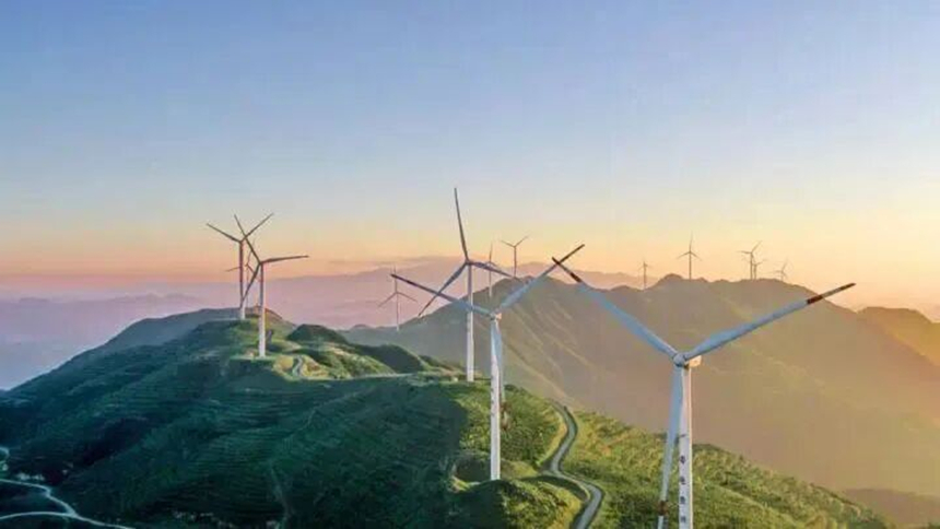 奮力譜寫工業強市新篇章。