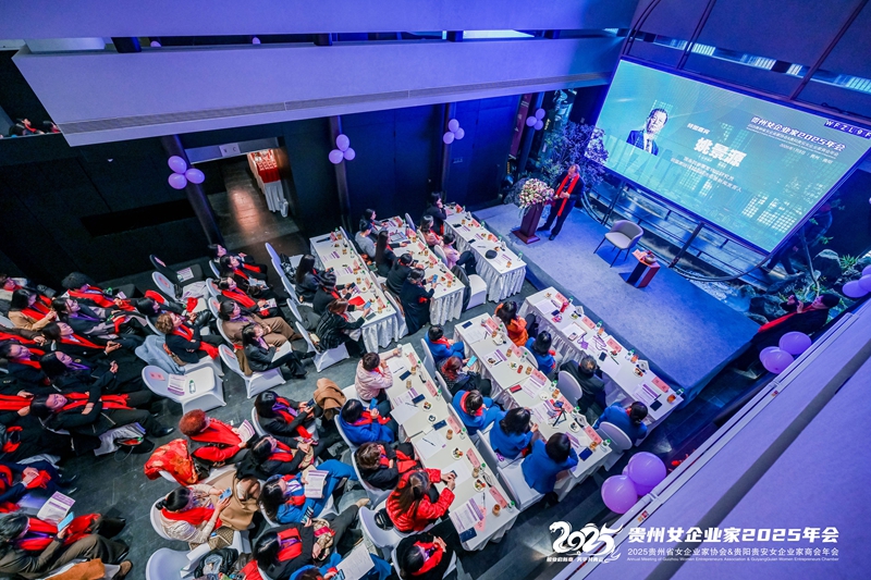 5 著名經(jīng)濟(jì)學(xué)家姚景源現(xiàn)場(chǎng)講座。.jpg