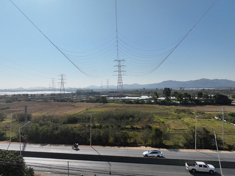 跨越國道封網施工 (2).jpg