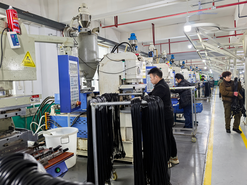 生產車間。王方攝