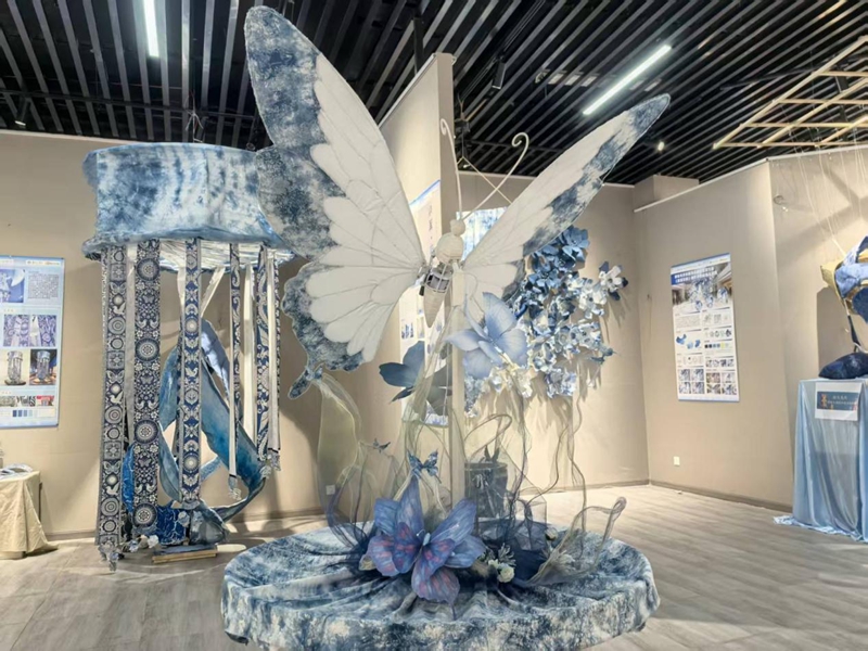 “大美貴州·活力烏當”2026屆畢業作品展現場。 印盛園 攝.jpg