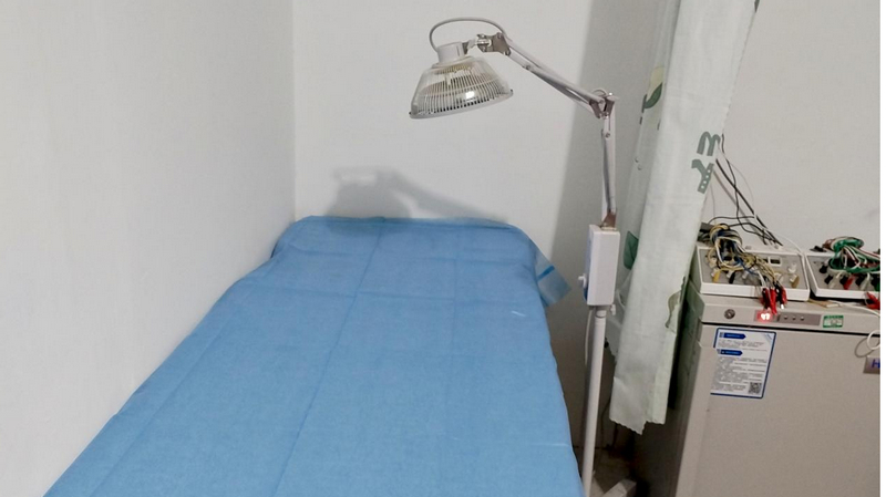 黔南州惠水縣崗度鎮白水河村衛生室部分醫療設施設備。