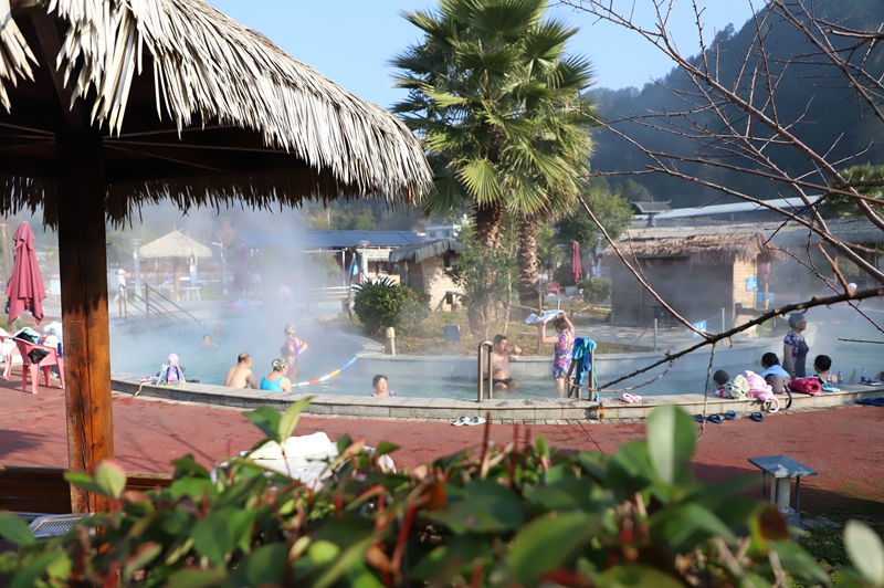 凱里市掛丁溫泉一角（楊序成攝）