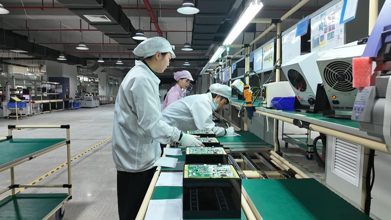 開足馬力趕生產(chǎn) 沖刺2026年新年“開門紅”。