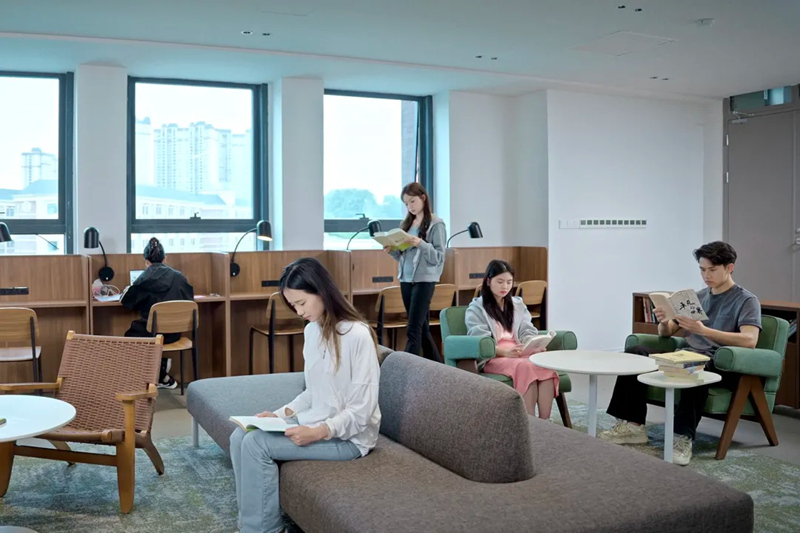 貴州工商職業(yè)學(xué)院。