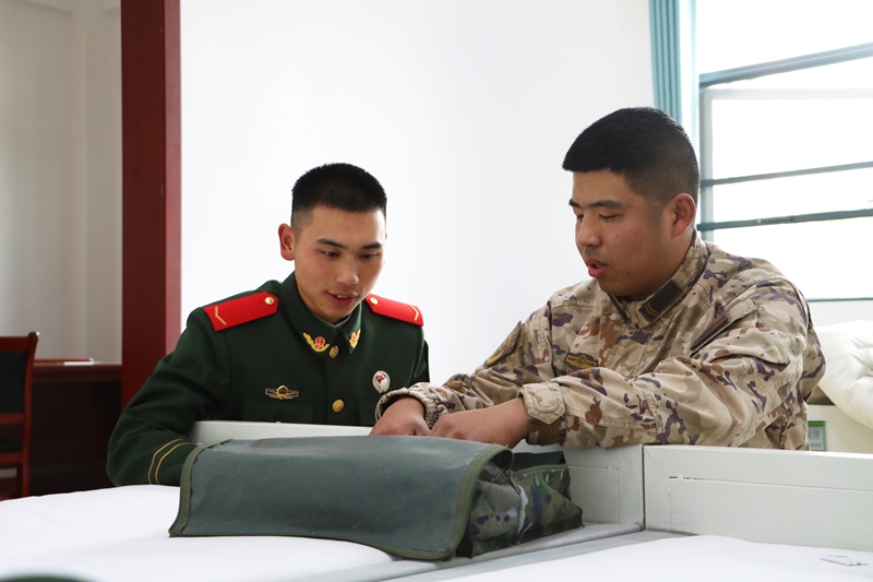 新兵下隊入“新家” 昂首邁向新征程。