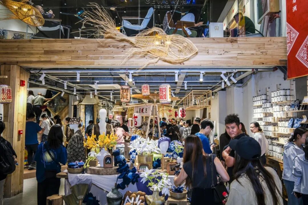 青云路步行街。