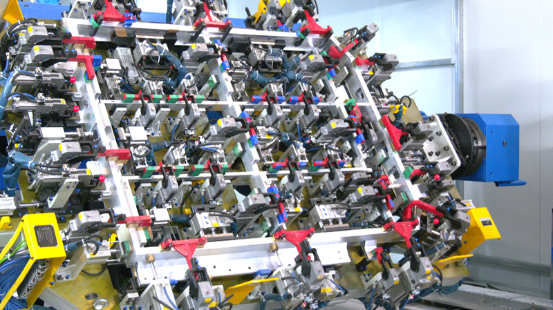 以優化營商環境務實舉措 激發經營主體強勁活力。