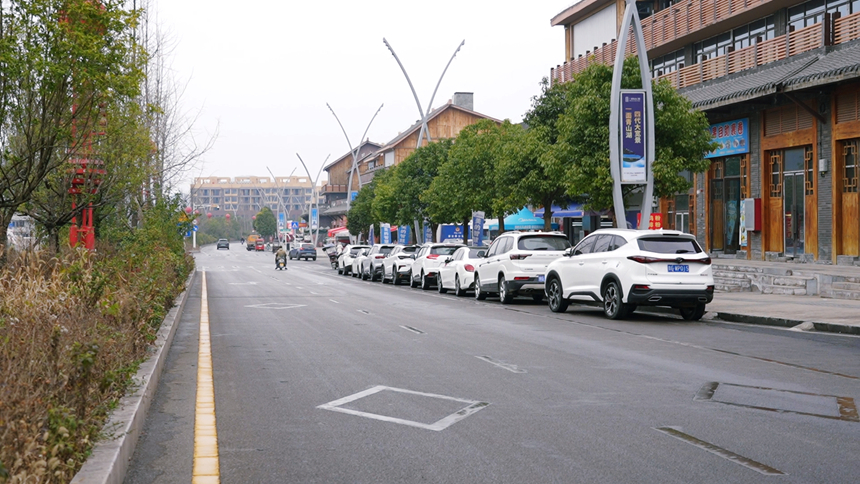 圖為新增的停車位。