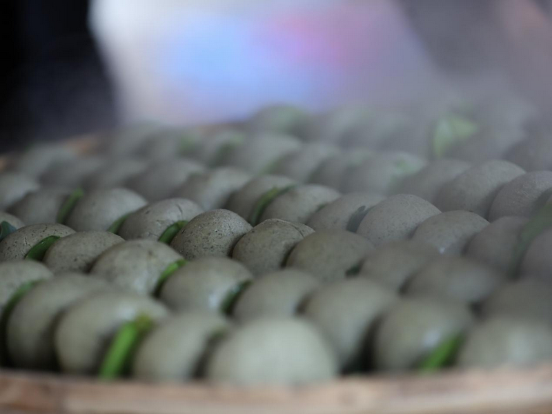 貴州玉屏:非遺棉菜粑飄香迎新春。