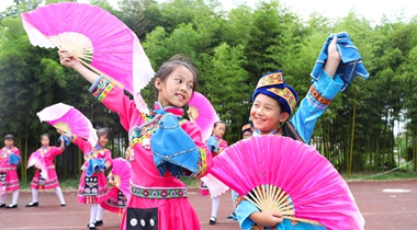 獨山縣：構建非遺傳承新體系 走好文化育人特色路