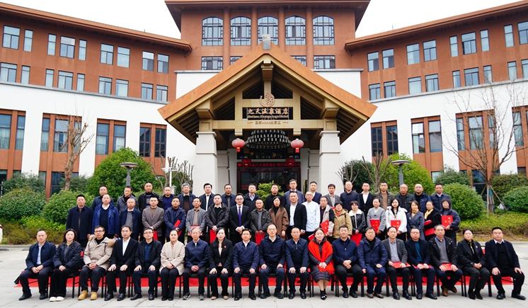 “百名博士思南行”賦能縣域高質量發展2025年“人才日”系列活動期間，思南縣精心策劃實施“百名博士思南行”專項活動，緊扣人才“引育用”關鍵環節，以實打實的舉措匯聚高端智力，為思南縣打造烏江中下游高質量發展示范區注入強勁動能。