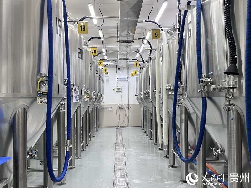 貴州行匠酒業有限公司酒廠。人民網記者 陳潔泉攝