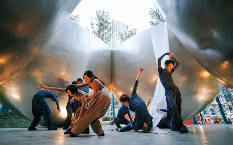 阿云朵倉藝術表演 。觀山湖區融媒體中心供圖