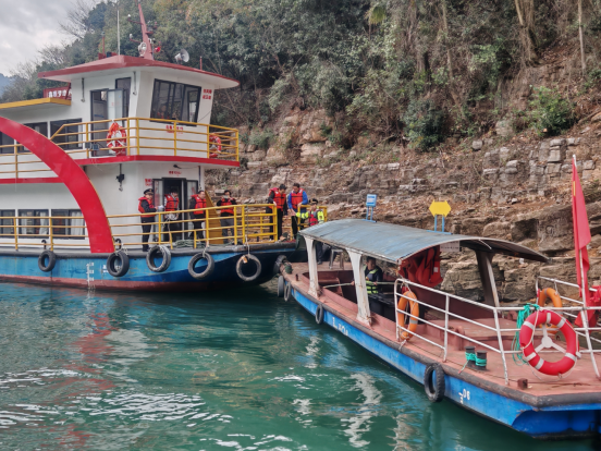 演練模擬開展救援