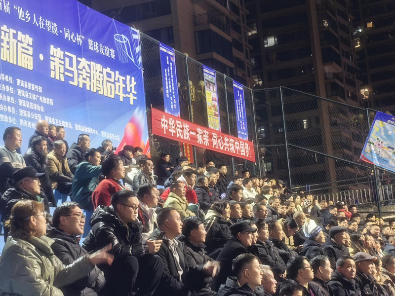 激情觀眾。胡亦攝