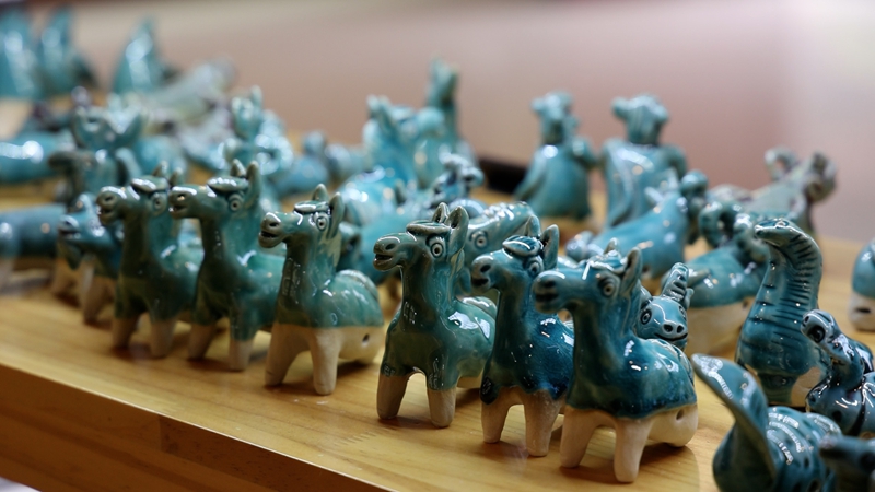 馬年限定馬噓噓。