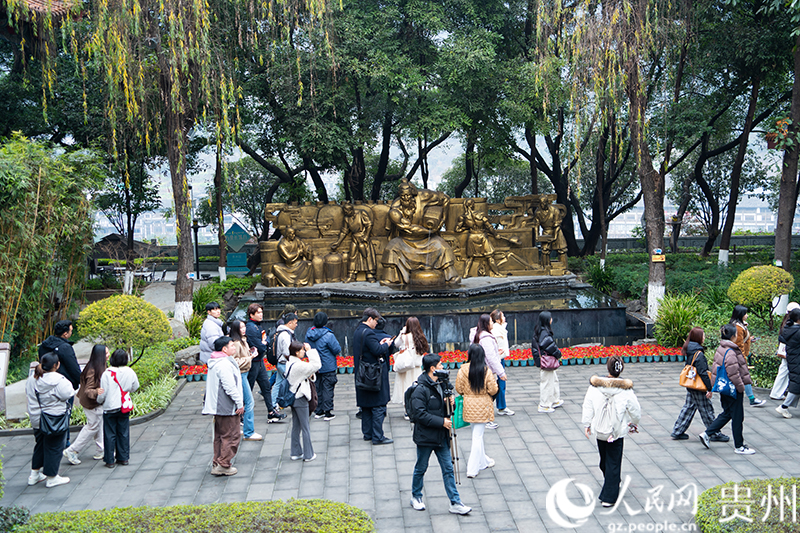 外媒走進(jìn)中國(guó)酒文化城。人民網(wǎng) 陽(yáng)茜攝