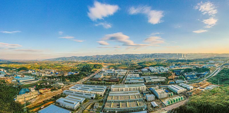 中偉新材料股份有限公司廠區。