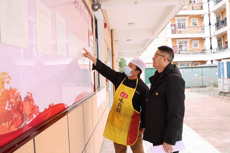 2025年166件提案辦復率、委員滿意率均為100%。