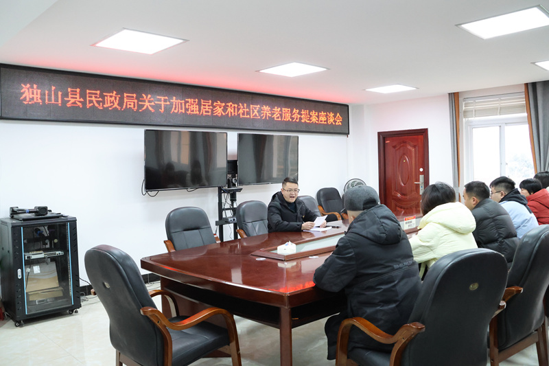 2025年166件提案辦復率、委員滿意率均為100%。