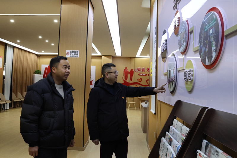 2025年166件提案辦復率、委員滿意率均為100%。