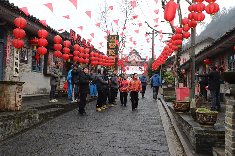 短劇基地 “點燃”冬季旅游。