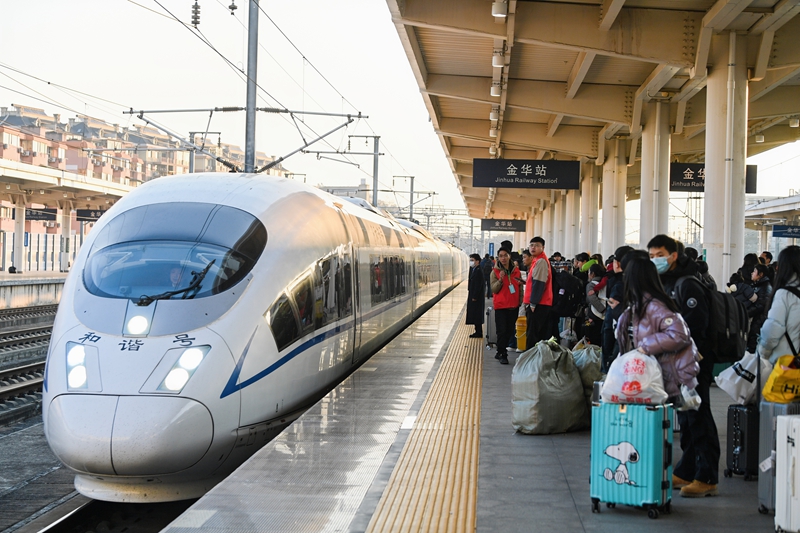 “青春遇見貴州·春暉號”春節(jié)直通車公益活動。共青團(tuán)貴州省委供圖