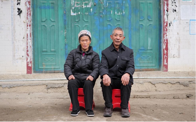 紫云自治縣芭茅村為村民拍攝的照片