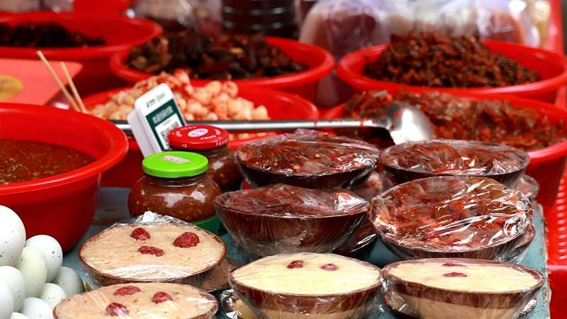 種類豐富的年貨。