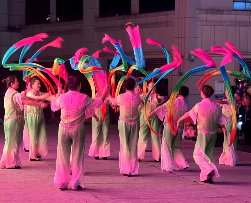 活動現場，舞蹈表演。任思宇 攝