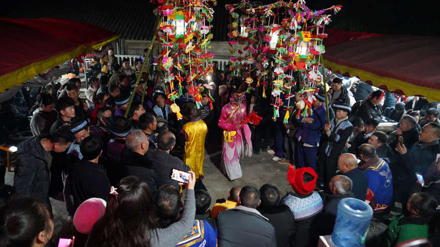 非遺花燈鬧新春 傳統村落年味濃。