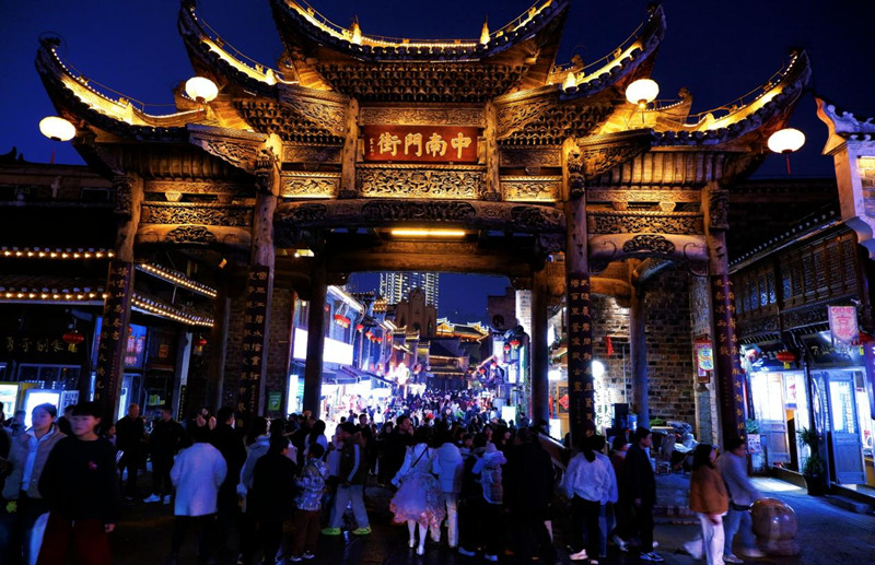 非遺民俗讓新春年味兒更濃。