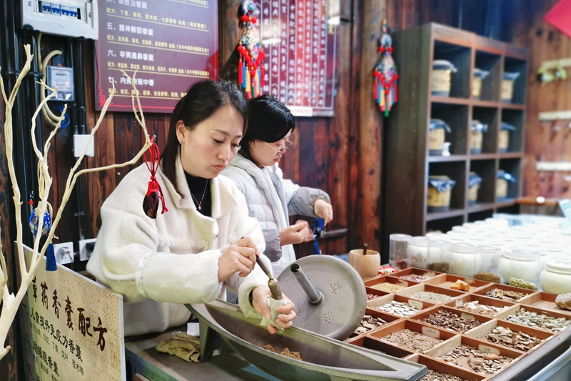 非遺民俗讓新春年味兒更濃。