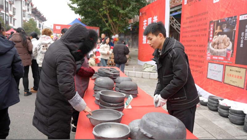 “土技藝”讓“非遺+”產(chǎn)業(yè)煥發(fā)新生。