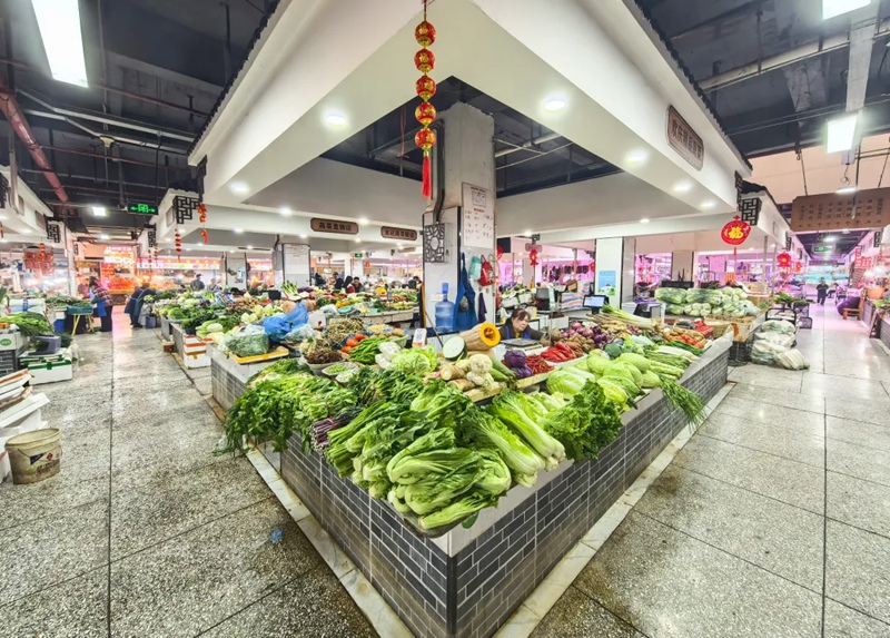 3.攤檔商品碼放整齊。