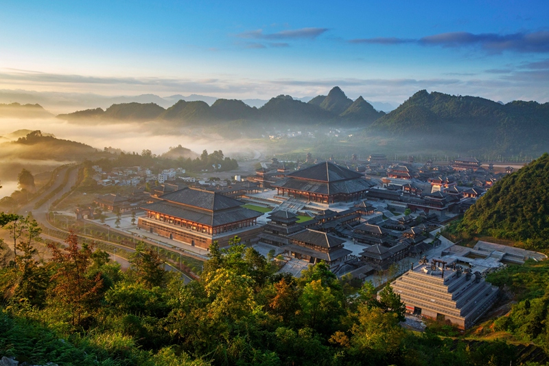 都勻秦漢影視城以“影視+”激活西南文旅新賽道。