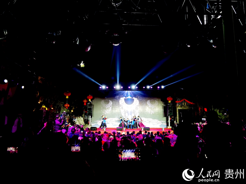 晚會現(xiàn)場。人民網(wǎng)記者 王秀芳攝1