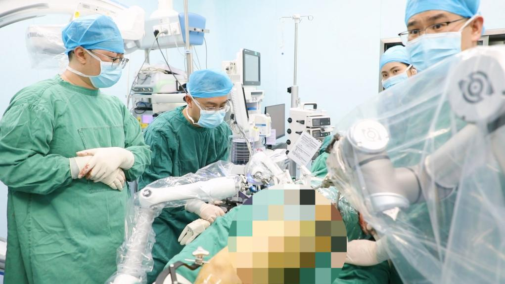 北京積水潭醫(yī)院貴州醫(yī)院開展貴州省首例骨盆骨折復(fù)位機器人輔助下復(fù)雜骨盆骨折微創(chuàng)復(fù)位固定手術(shù).png